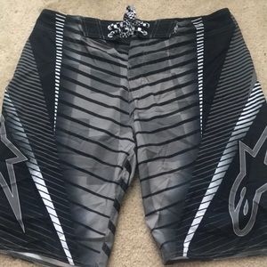 Alpinestars board shorts size 32